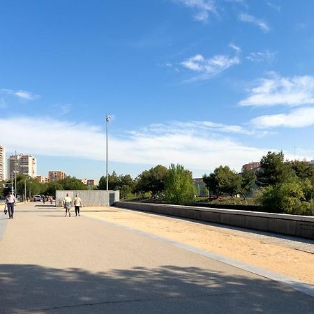Madrid Rio Rooms Exterior foto